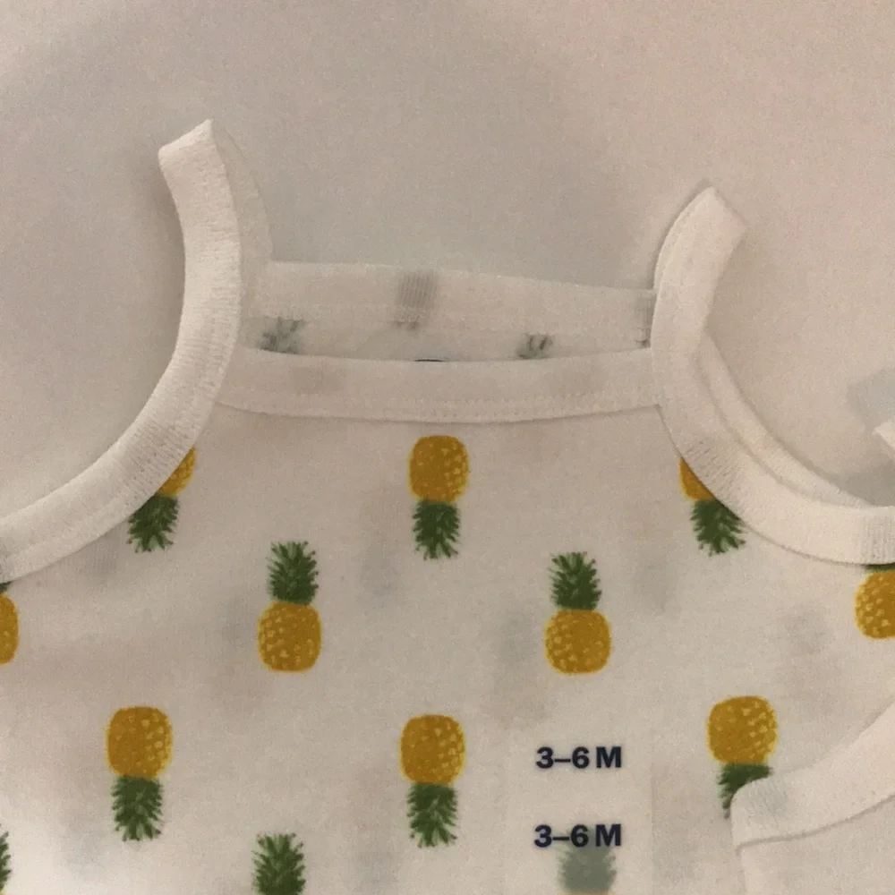 Old Navy Girl’s (Baby) Pineapple Onesies Size 3-6 Months/Bundle of 2 - Picture 4 of 4